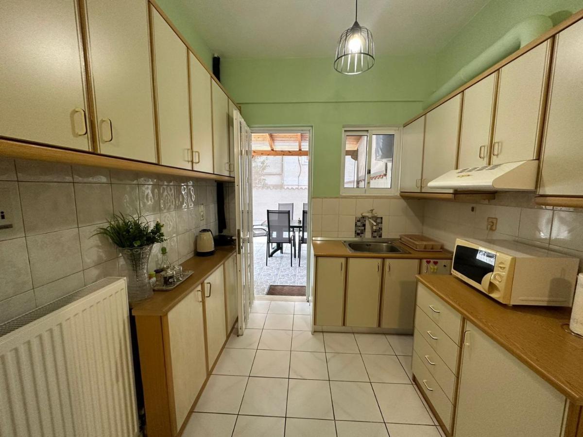La Vita Apartments-Near Airport & Sea Артеміда Екстер'єр фото