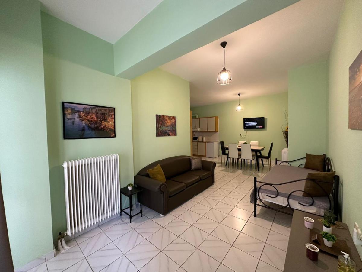 La Vita Apartments-Near Airport & Sea Артеміда Екстер'єр фото